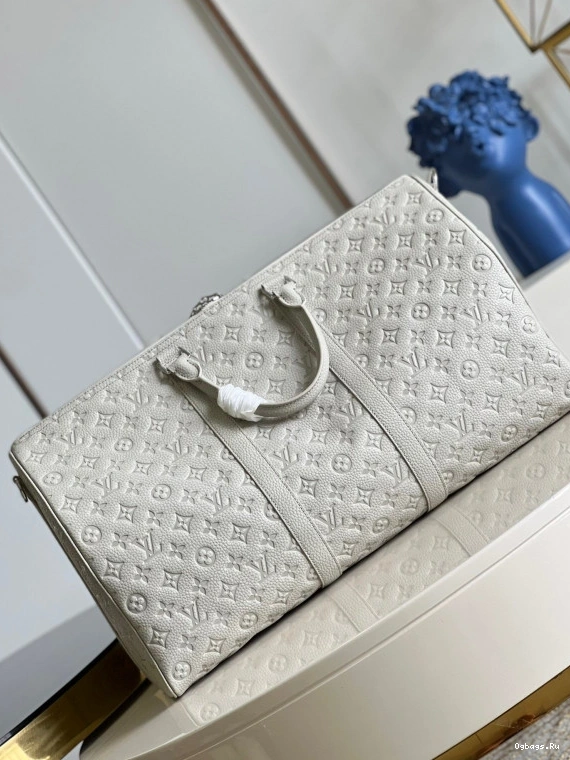 50 LOUIS VUITTON KEEPALL 0521